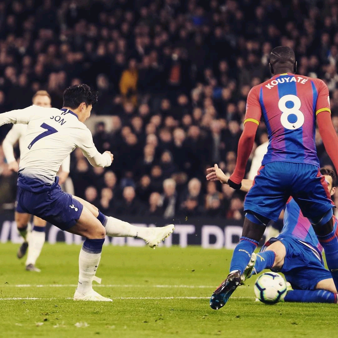 内外赛场上 内外赛场上